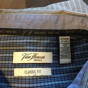 Van Heusen men’s dress shirt